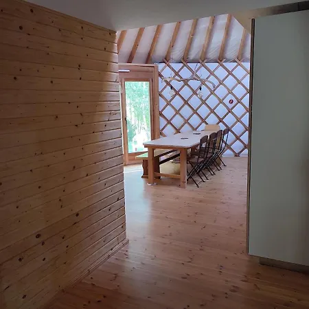 Ferienhaus Yourte Contemporaine