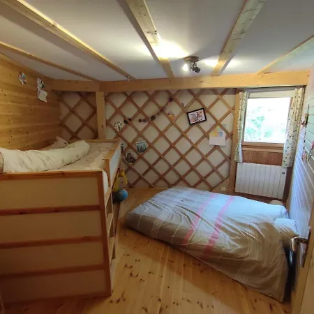 Yourte Contemporaine Ferienhaus